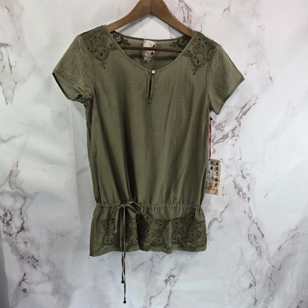 Da Nang Shirt Womens XS Green Blouse Army Olive Embroidered Keyhole